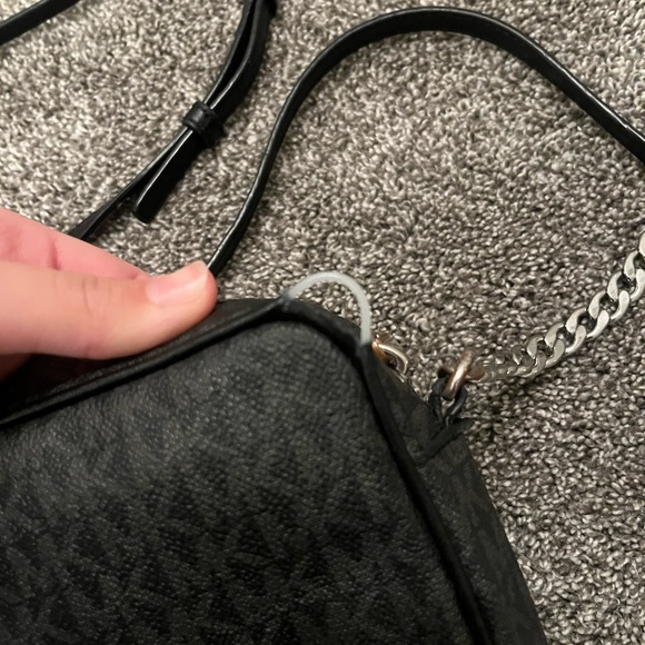 5 purses for $15 - Picture 3 of 15